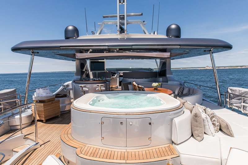 Yacht TAIL LIGHTS, Azimut CHARTERWORLD Luxury Superyacht Charters